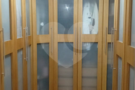Casa à venda com 4 quartos, sendo 2 suítes, no condomínio Canamari, São Paulo - SP