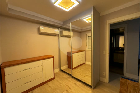 Apartamento à venda com 2 quartos, sendo 1 suíte, em Jardim Vazani, São Paulo, SP