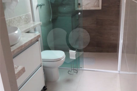 Casa à venda com 3 quartos, sendo 2 suítes, em Sé, São Paulo, SP
