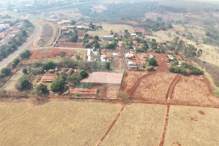 Terreno à venda no Centro, Cravinhos, SP
