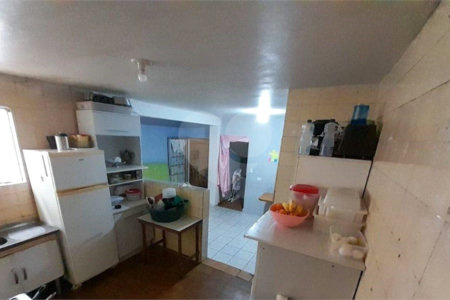 Sobrado à venda com 4 quartos em Vila Firmiano Pinto, São Paulo, SP