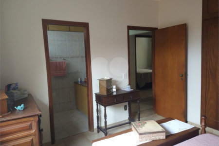 Casa à venda com 3 quartos, sendo 1 suíte, em Chácara São João, São Carlos, SP