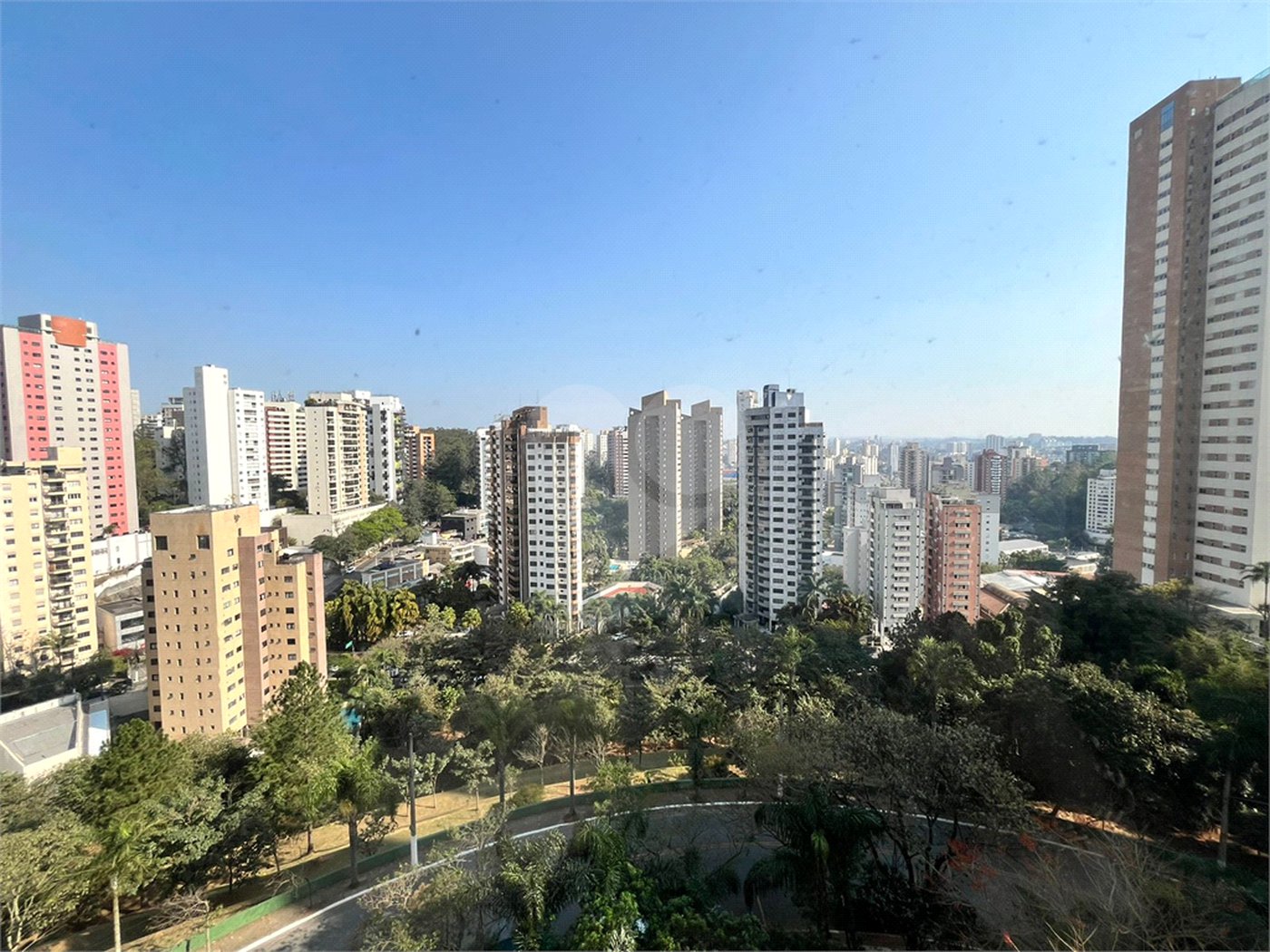 Apartamento à venda com 3 suítes em Vila Andrade, São Paulo, SP