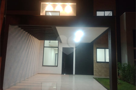 Casa à venda com 3 quartos, sendo 2 suítes, no condomínio Vila Rica, Indaiatuba - SP