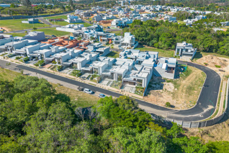 Casa à venda com 3 quartos, sendo 1 suíte, no condomínio Residencial London Park, Indaiatuba - SP