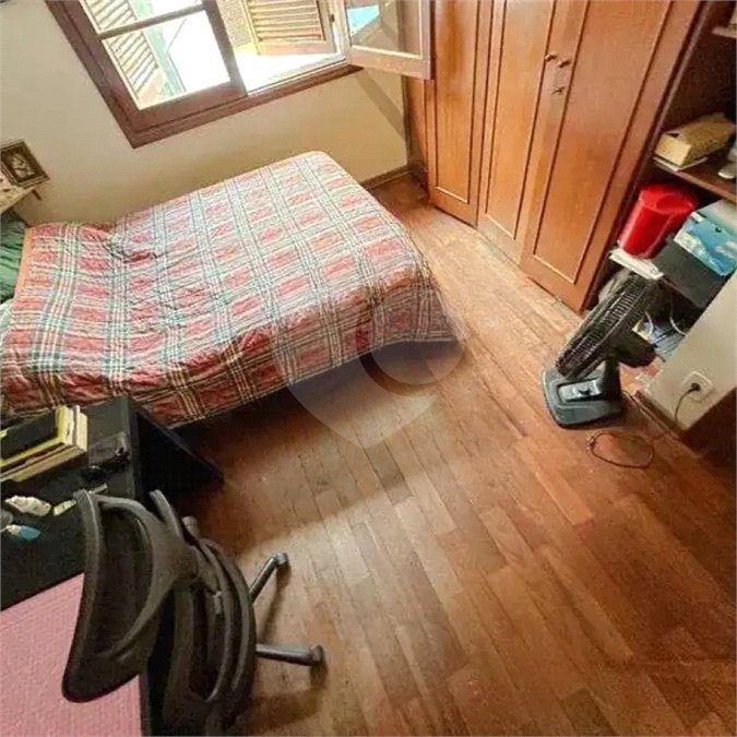 Sobrado à venda com 5 suítes em Vila Romana, São Paulo, SP