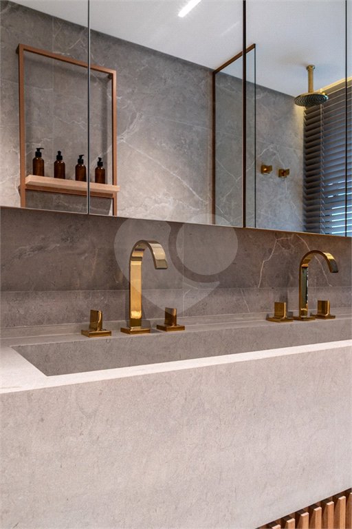 Apartamento à venda com 3 suítes em Cerqueira César, São Paulo, SP