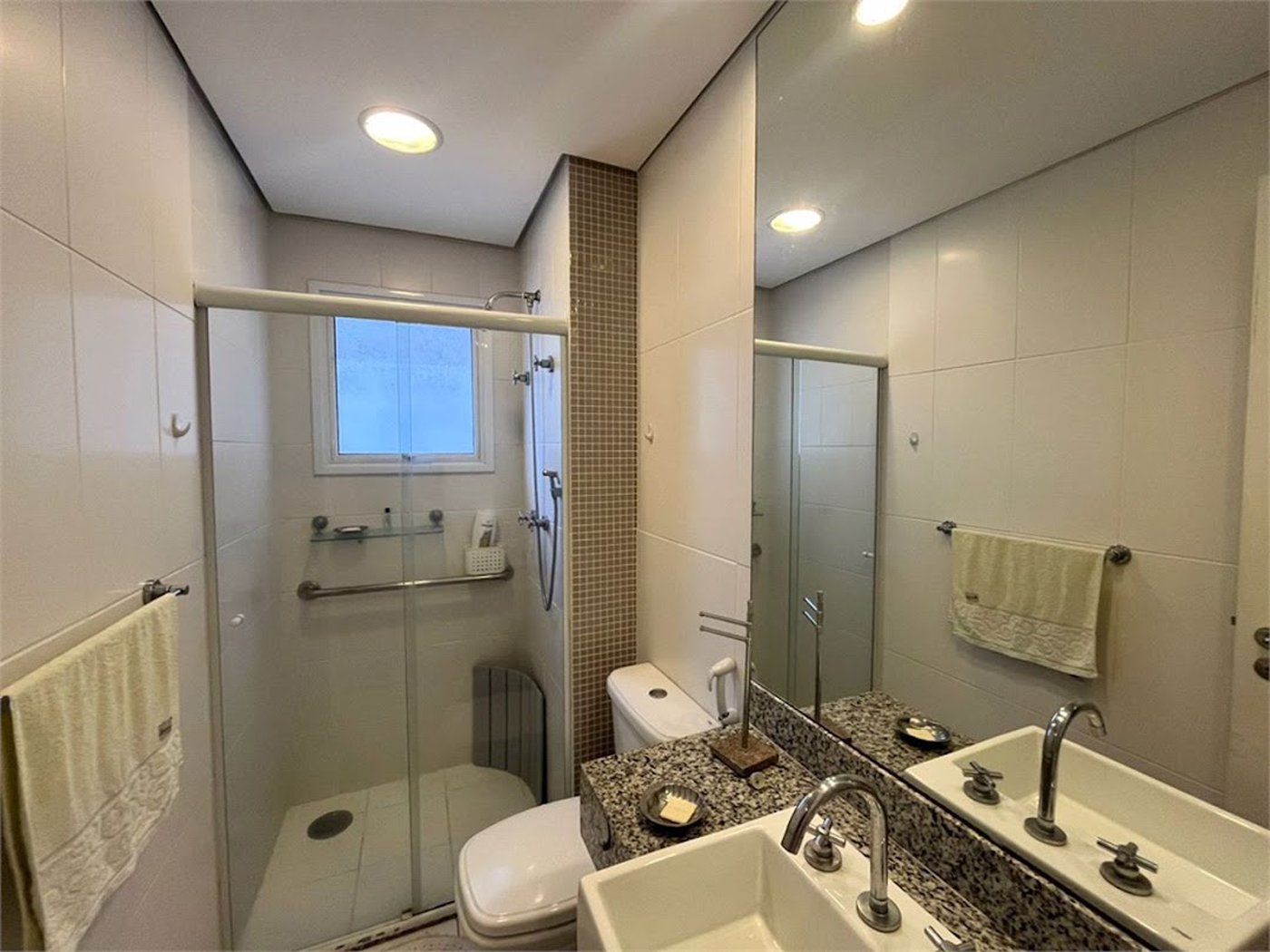 Apartamento Residencial à venda, Vila Luis Antônio, Guarujá - AP1540.