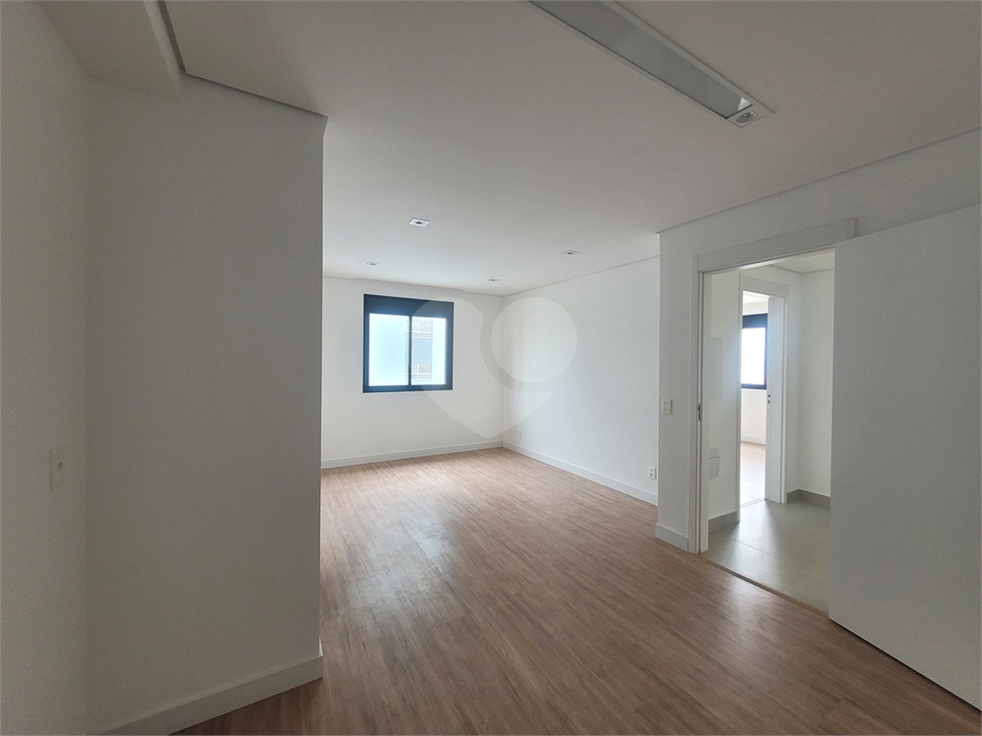 Apartamento à venda com 3 suítes em Parque Campolim, Sorocaba, SP