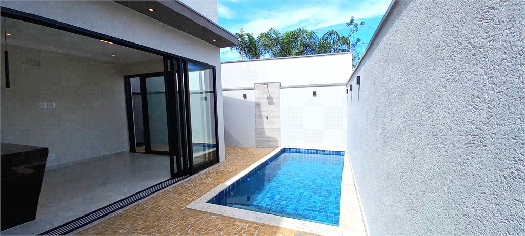 Casa Térrea à venda com 3 suítes em Jardim Valencia, Ribeirão Preto, SP