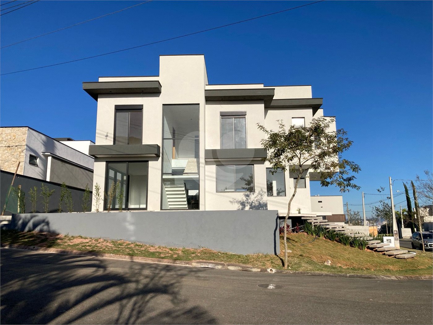 Casa à venda com 4 quartos, sendo 3 suítes,  no condomínio Reserva Granja Anita, Mogi das Cruzes - SP