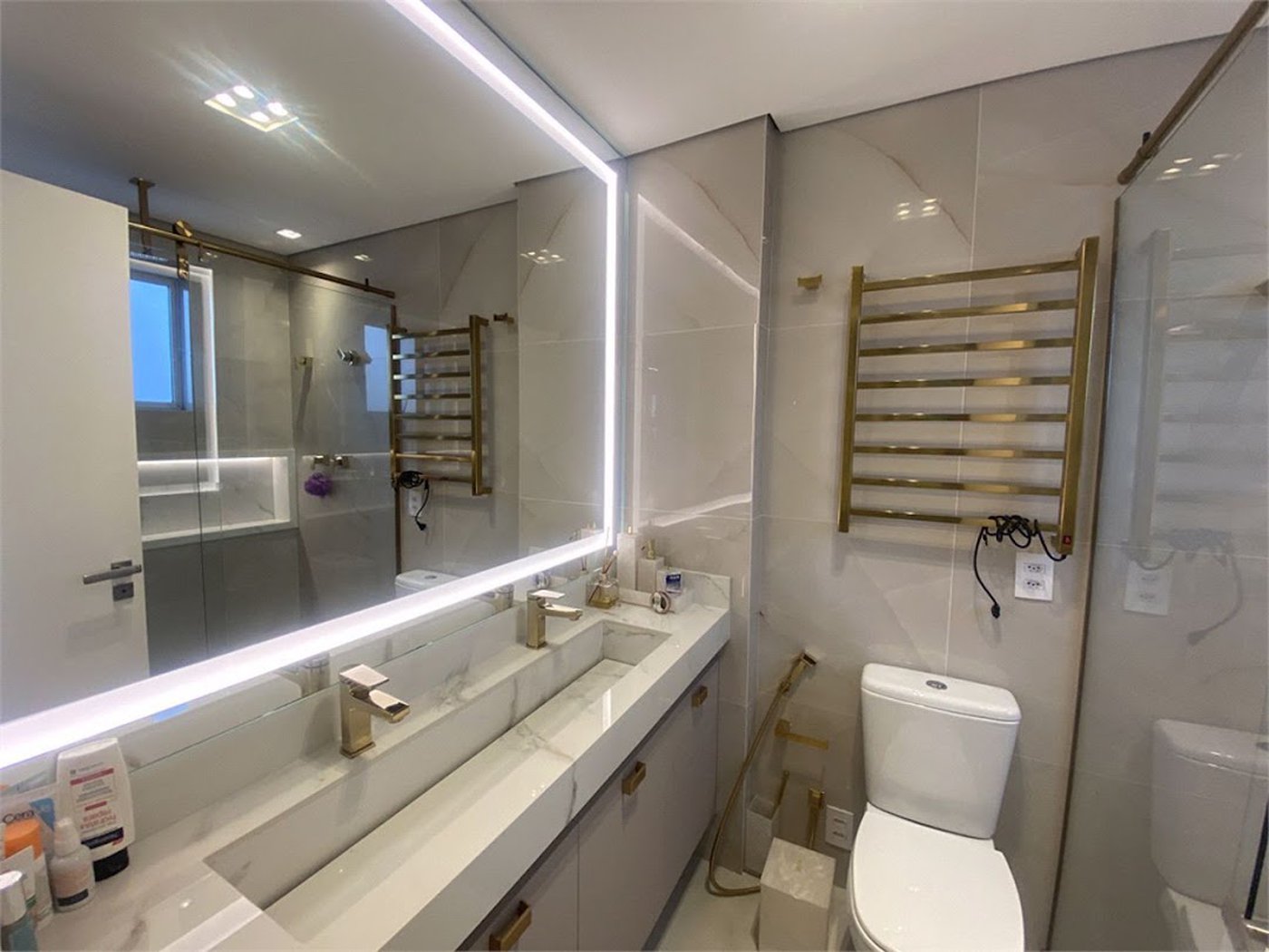 Apartamento Residencial à venda, Embaré, Santos - AP0945.