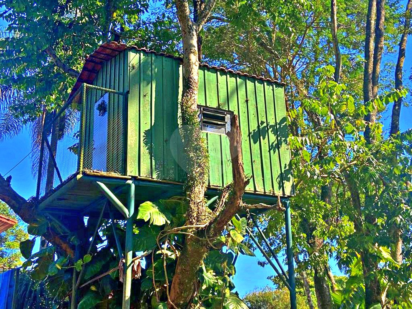 Chácara à venda com 3 quartos, sendo 1 suíte,  em Monterrey, Louveira, SP