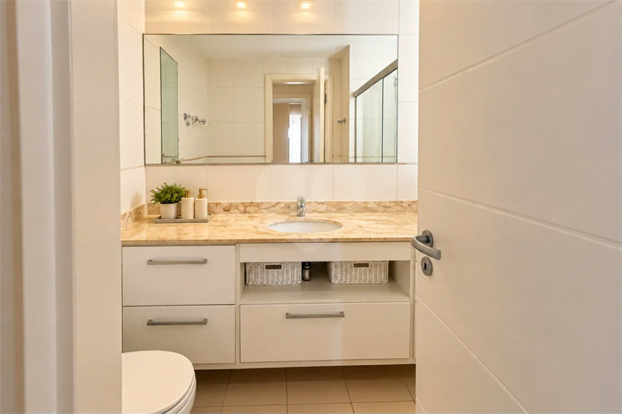 Vila Olímpia - | 128 m² | 3 Suítes | 4 Vagas - Condomínio Clube