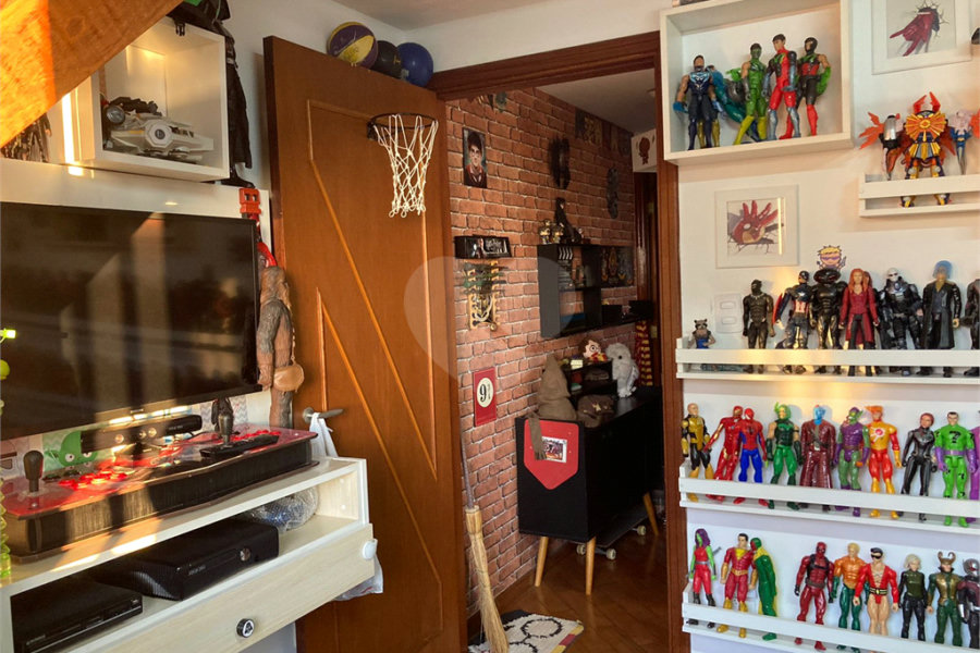 Casa à venda com 3 quartos, sendo 1 suíte, no condomínio Barbará II, São Paulo - SP
