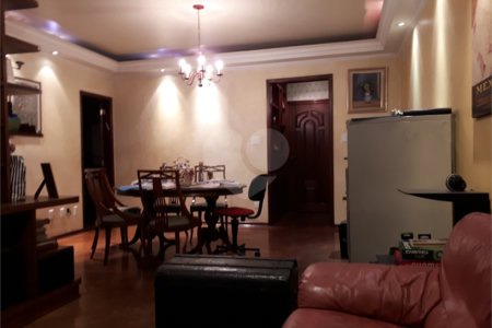Apartamento à venda com 3 quartos, sendo 1 suíte,  em Santa Cecília, São Paulo, SP