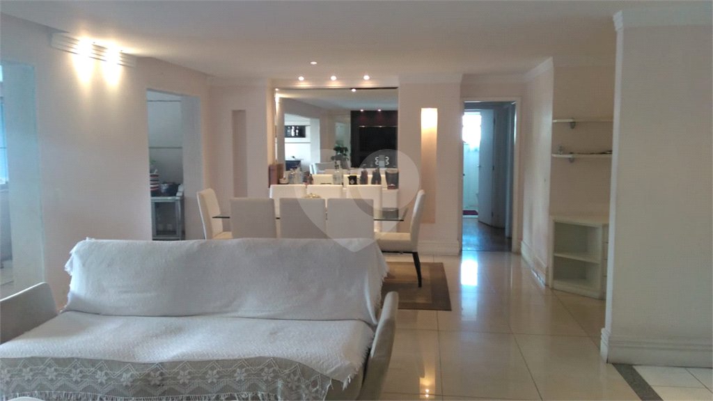Apartamento à venda com 3 suítes em Jardim Londrina, São Paulo, SP