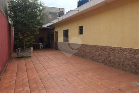 Casa à venda com 3 quartos, sendo 1 suíte, em Cidade Kemel, Poá, SP