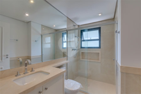 Apartamento à venda com 4 suítes em Jardim Marajoara, São Paulo, SP