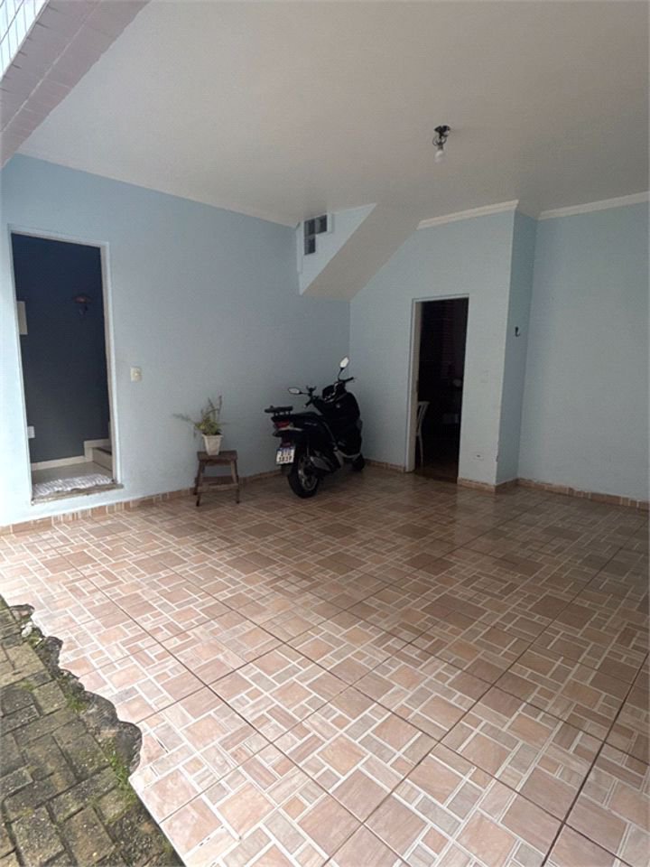 Casa Residencial à venda, Parque Bitaru, São Vicente - CA0356.