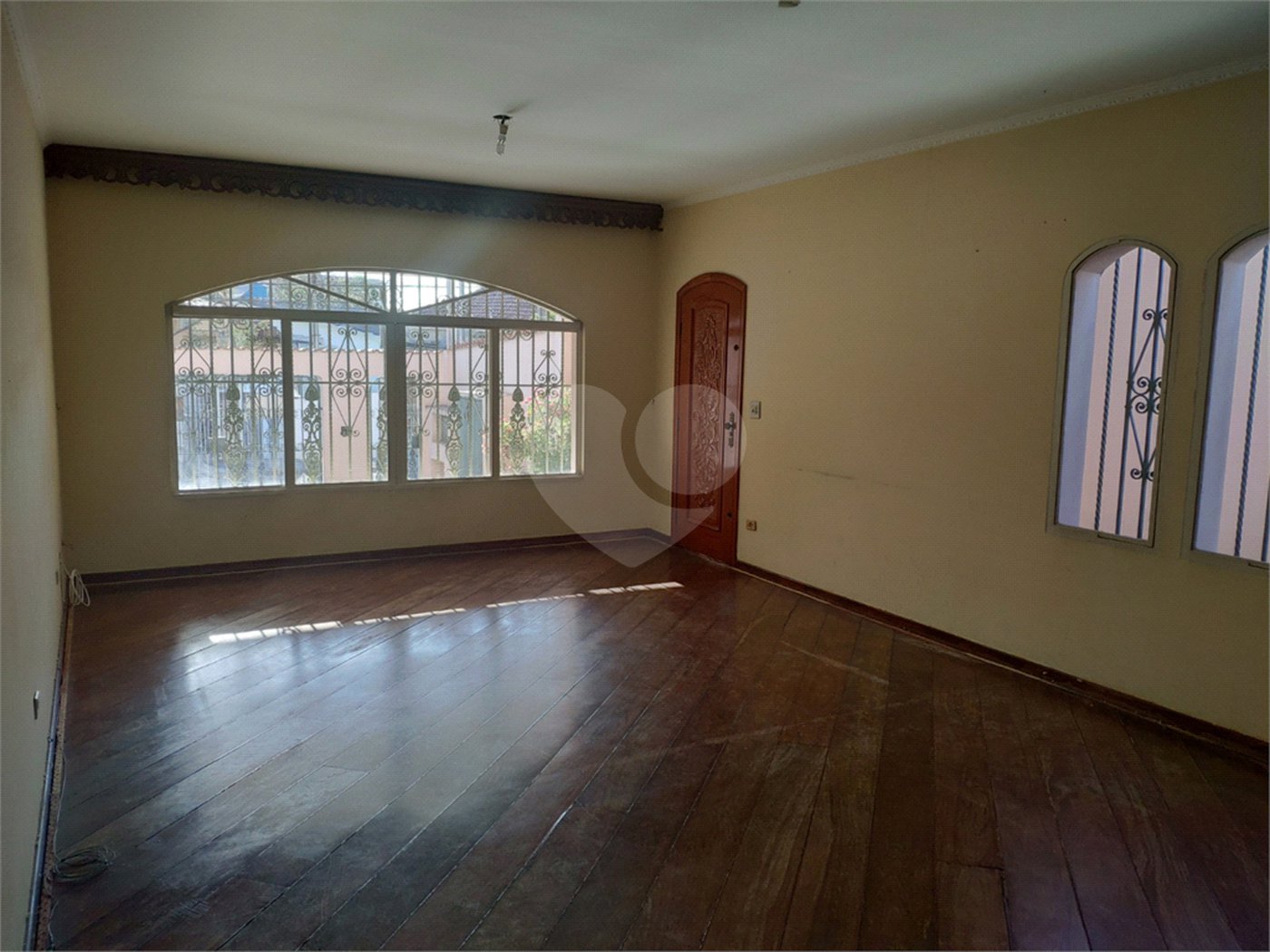 Casa à venda com 5 quartos, sendo 1 suíte, em Jaguaré, São Paulo, SP
