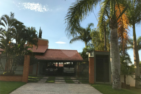 Terreno à venda com 4 quartos, sendo 1 suíte, no condomínio Zuleika Jabour, Salto - SP