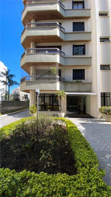 Apartamento à venda com 3 suítes em Vila Andrade, São Paulo, SP