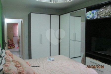Sobrado à venda com 3 quartos, sendo 1 suíte,  em Vila Medeiros, São Paulo, SP