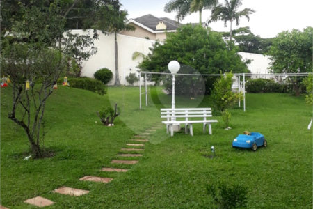 Casa à venda ou para alugar com 5 suítes em Jardim Leonor, São Paulo, SP