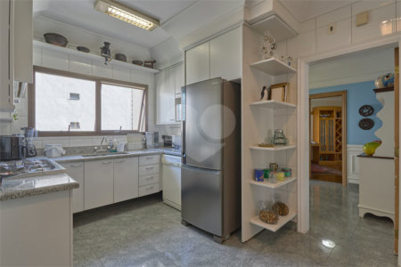 Apartamento à venda com 4 suítes em Campo Belo, São Paulo, SP