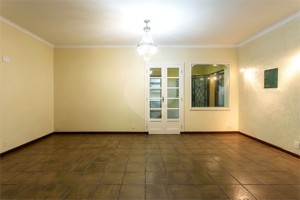 Casa à venda com 3 quartos, sendo 1 suíte, em Chácara Santo Antônio, São Paulo, SP