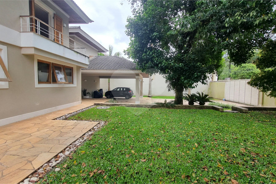 Casa à venda ou para alugar com 5 suítes em Serra da Cantareira, Mairiporã, SP