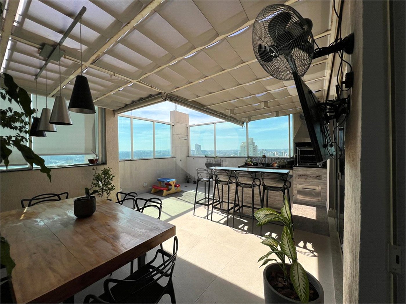 Apartamento à venda com 4 suítes em Jardim Ana Maria, Jundiaí, SP