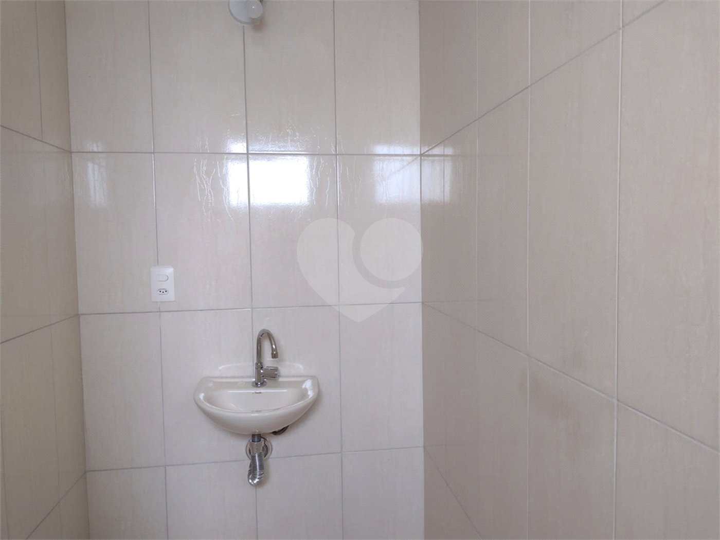 Apartamento à venda com 2 quartos, sendo 1 suíte, em Pinheirinho, Vinhedo, SP