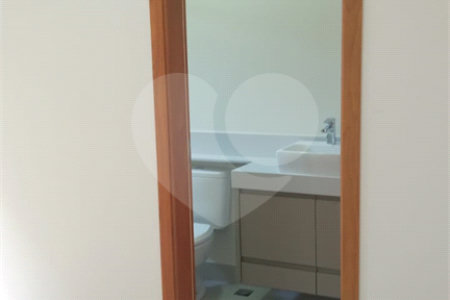Casa à venda com 3 suítes no condomínio Jardim Residencial Dona Lucilla, Indaiatuba - SP