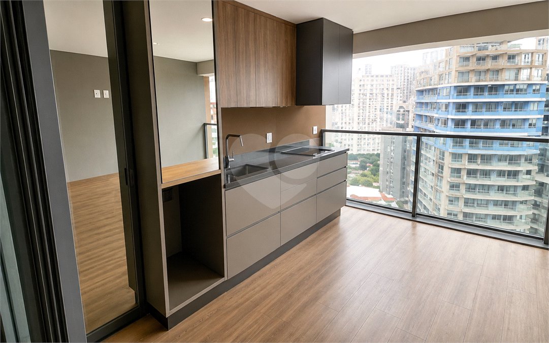 Apartamento à venda com 3 suítes em Sumarezinho, São Paulo, SP