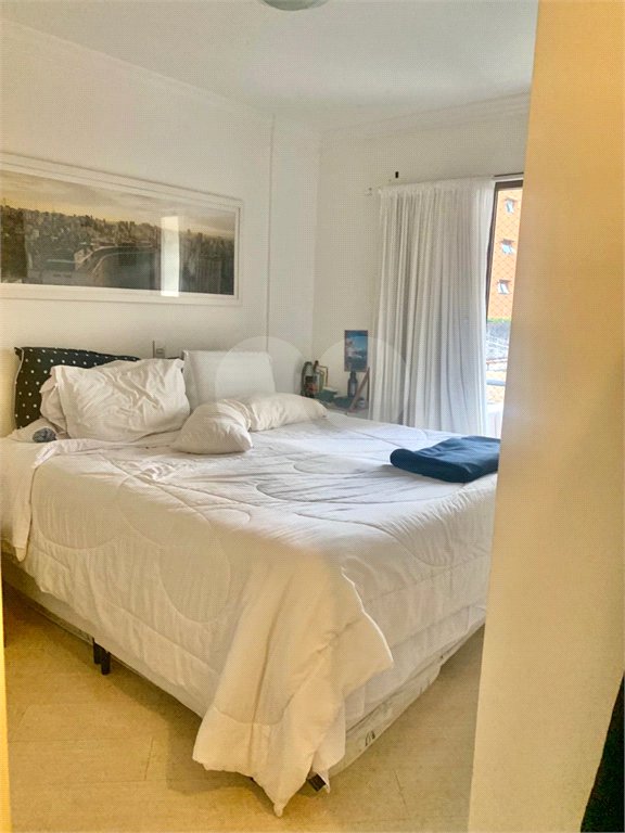 Apartamento à venda com 2 quartos, sendo 1 suíte,  em Real Parque, São Paulo, SP