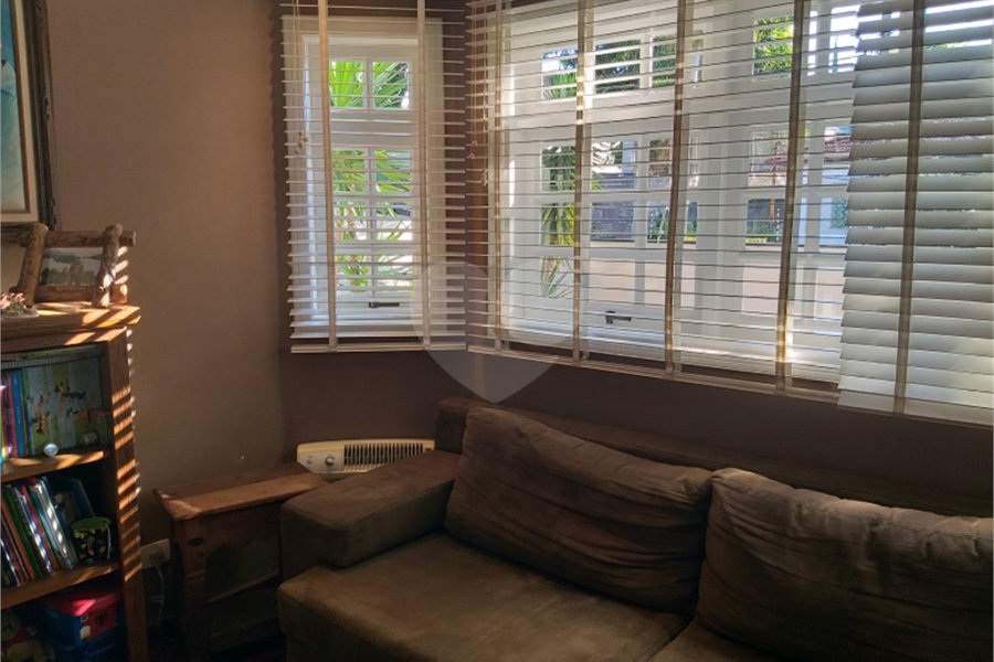 Casa à venda com 4 suítes em Jardim Floresta, São Paulo, SP