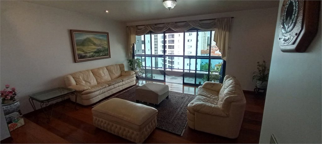 Apartamento à Venda em Mirandópolis com 4 Dormitórios, 2 Suítes e 4 Vagas