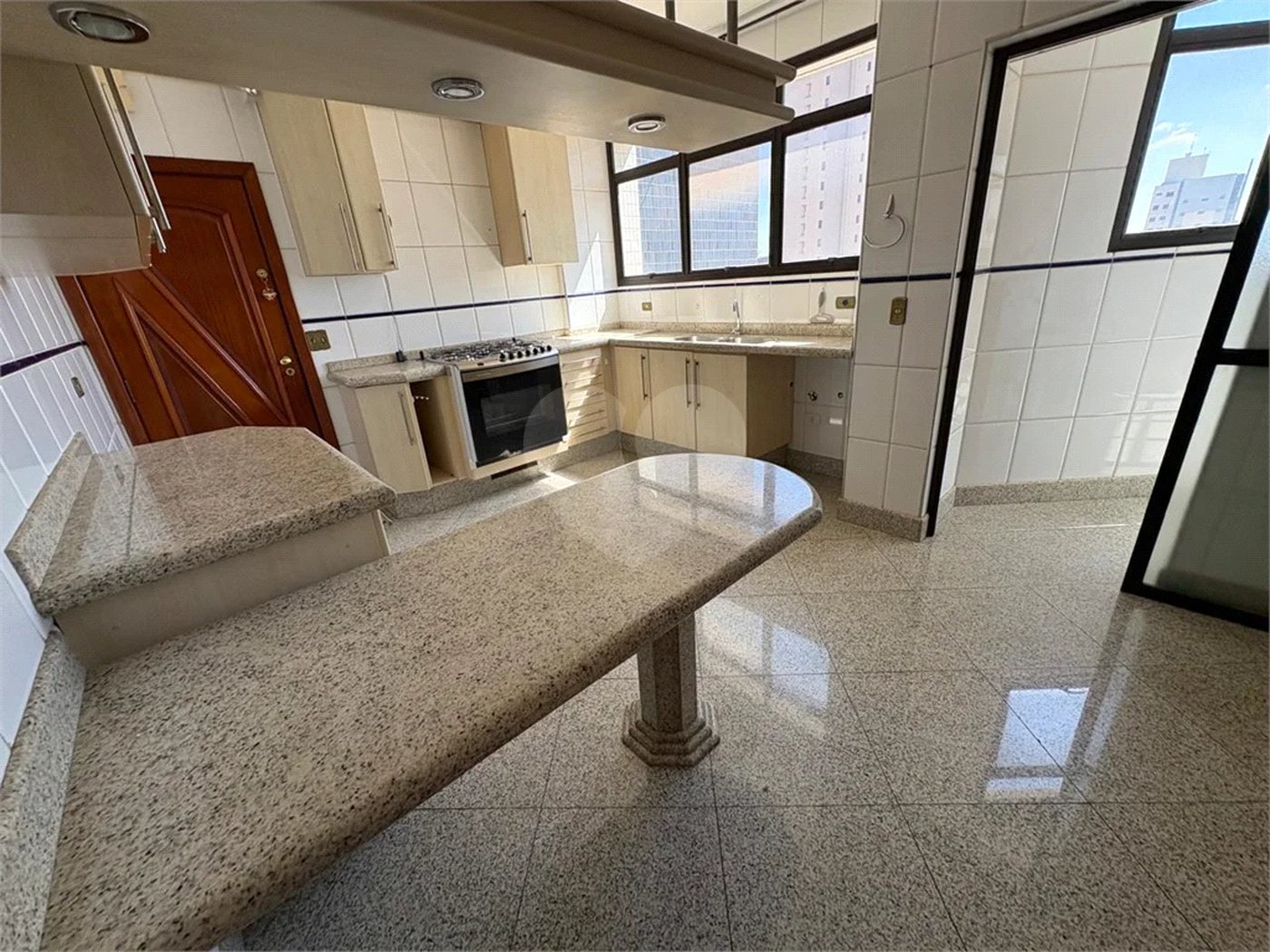Apartamento disponível no Edifício Palladium no Centro de Piracicaba - SP.