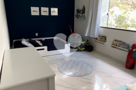 Casa à venda com 4 quartos, sendo 3 suítes, em Taperapuan, Porto Seguro, BA