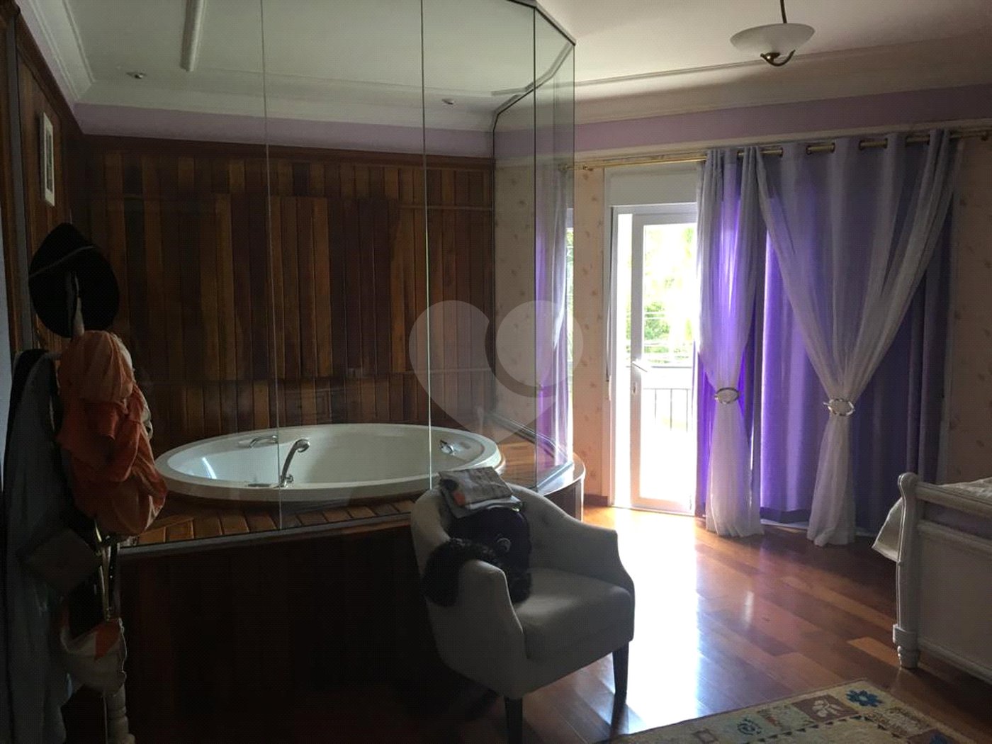 Casa à venda com 3 suítes no condomínio Aruã, Mogi das Cruzes - SP