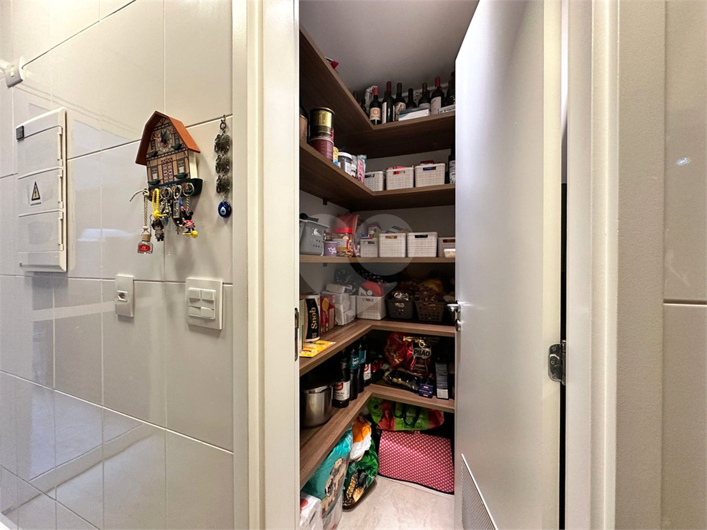 Apartamento à venda com 3 quartos, sendo 2 suítes, em Tremembé, São Paulo, SP