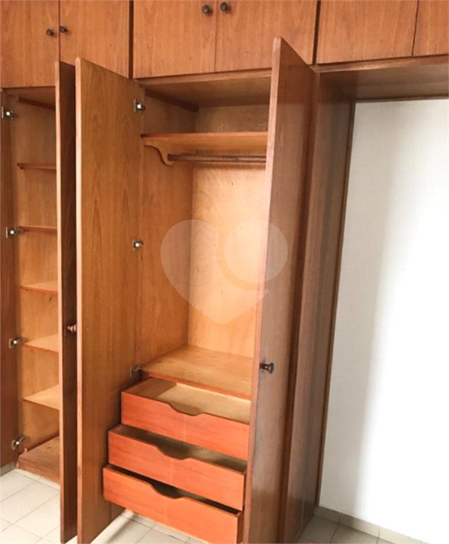 Apartamento à venda com 2 quartos em Jardim Ivana, São Paulo, SP