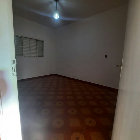 Casa à venda com 2 quartos em Hortolândia, SP