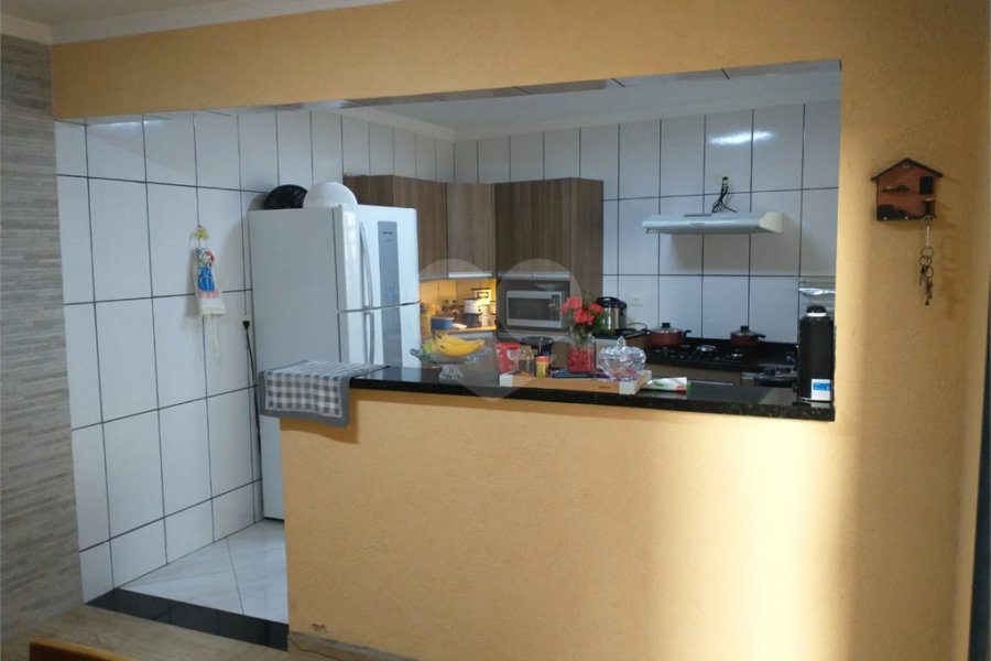 Sobrado à venda com 3 quartos, sendo 1 suíte, em Tremembé, São Paulo, SP
