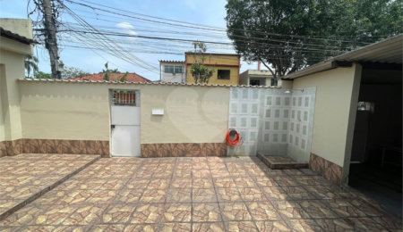 Casa à venda com 5 quartos, sendo 2 suítes,  em Campo Grande, Rio de Janeiro, RJ