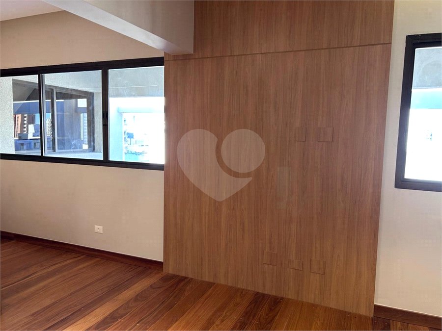 Cobertura à venda com 3 suítes em Vila Nova Conceição, São Paulo, SP