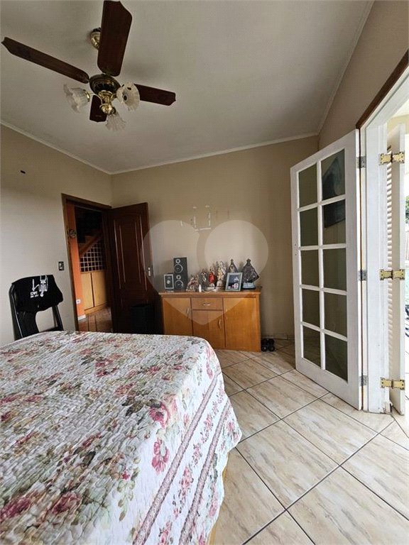 Casa à venda com 3 quartos, sendo 1 suíte, no condomínio Clube de Campo Fazenda Tabarã, Mairiporã - SP