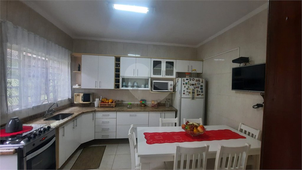 Casa à venda com 4 quartos, sendo 1 suíte,  em Vila Rosália, Guarulhos, SP